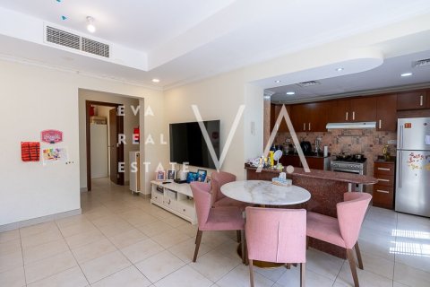 Villa à Meadows, Dubai, 2 chambres, 178.74 m², № 52661 - photo 2