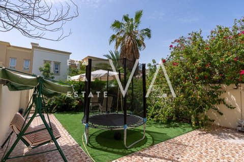 Villa à Meadows, Dubai, 2 chambres, 178.74 m², № 52661 - photo 16