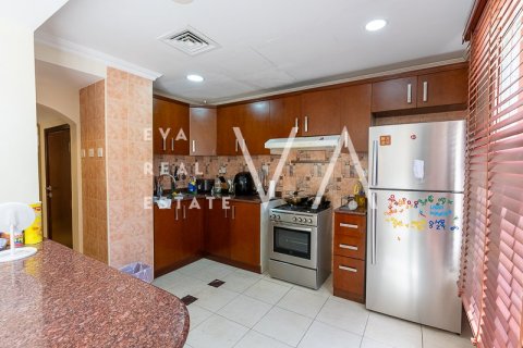 Villa à Meadows, Dubai, 2 chambres, 178.74 m², № 52661 - photo 3