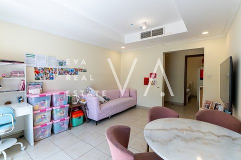 Villa à Meadows, Dubai, 2 chambres, 178.74 m², № 52661 - photo 1