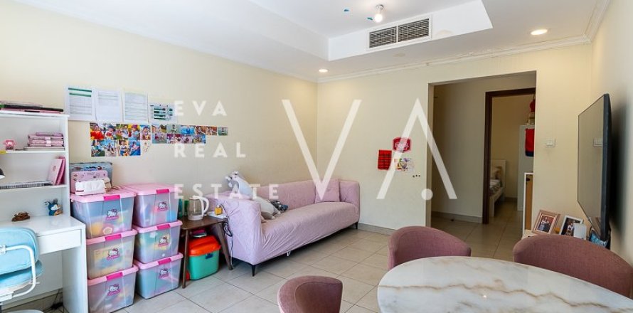 Villa à Meadows, Dubai, 2 chambres, 178.74 m², № 52661