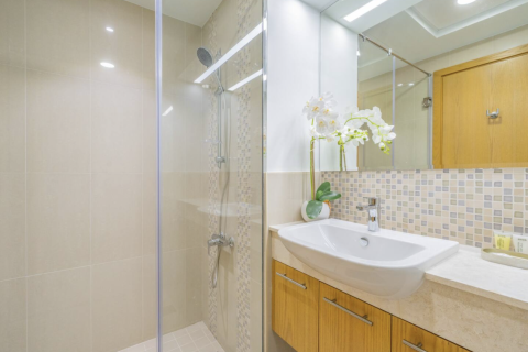 Apartamento en BELLEVUE TOWERS en Dubai, 2 dormitorios, 120 m², № 31055 - foto 4