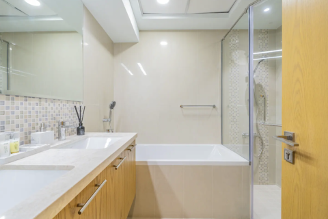 Apartamento en BELLEVUE TOWERS en Dubai, 2 dormitorios, 120 m², № 31055 - foto 5