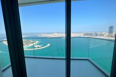 Apartment in BEACH VISTA TOWER 2 in EMAAR Beachfront, Dubai 2 bedrooms, 107 sq.m. № 31060 - photo 1