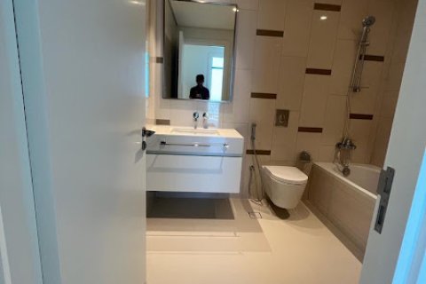 Apartment in BEACH VISTA TOWER 2 in EMAAR Beachfront, Dubai 2 bedrooms, 107 sq.m. № 31060 - photo 6