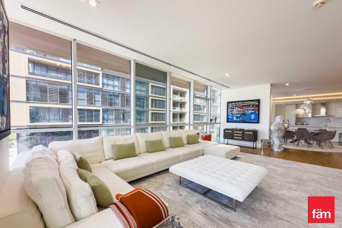 Apartment in City Walk, Dubai 3 bedrooms, 284.2 sq.m. № 109512 - photo 14
