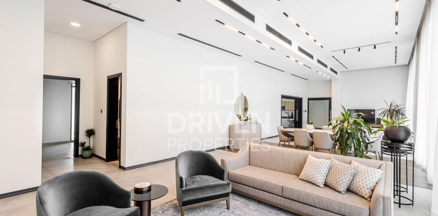 Вилла в Nadd Al Sheba, Дубай, 5 спален, 557м², № 20526