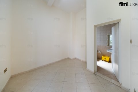 Villa in Dubai 6 bedrooms, 3938.1 sq.m. № 139328 - photo 21