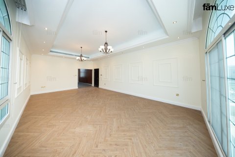 Villa in Dubai 6 bedrooms, 3938.1 sq.m. № 139328 - photo 19