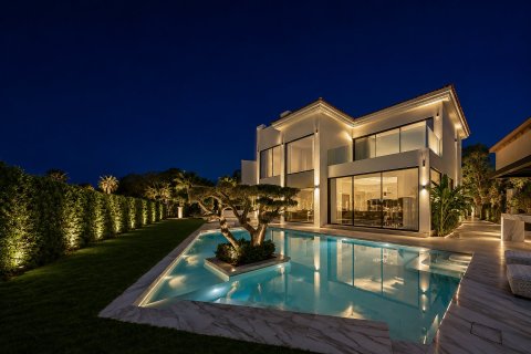 Villa in Jumeirah Islands, Dubai 5 bedrooms, 932.37 sq.m. № 136447
