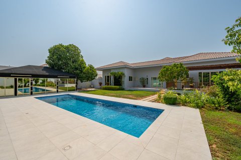 Villa à Al Barsha, Dubai, 5 chambres, 464.52 m², № 136446