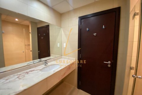 Apartment in Al Furjan, Dubai 3 bedrooms, 173 sq.m. № 99679 - photo 28