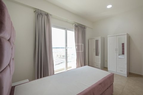 Apartment in Jumeirah Lake Towers, Dubai 3 bedrooms, 106.5 sq.m. № 18335 - photo 5