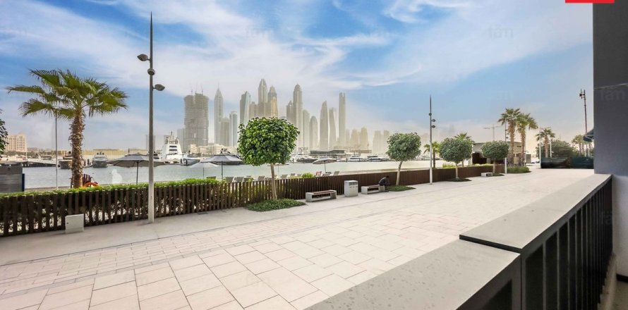 Apartamento en Dubai Harbour, Dubai, 3 dormitorios, 184.3 m², № 69522