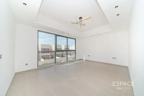 Villa in Al Furjan, Dubai 5 bedrooms, 538 sq.m. № 122836 - photo 9