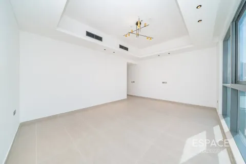 Villa in Al Furjan, Dubai 5 bedrooms, 538 sq.m. № 122836 - photo 10