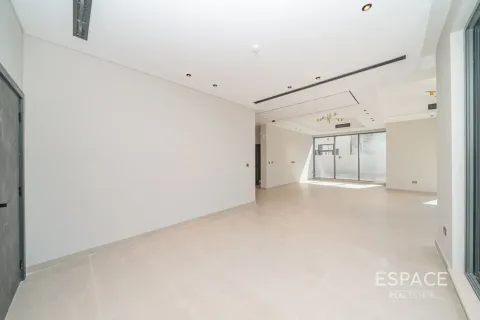 Villa in Al Furjan, Dubai 5 bedrooms, 538 sq.m. № 122836 - photo 5