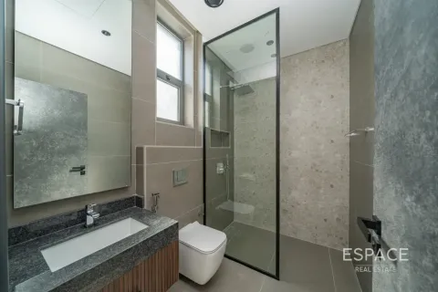 Villa in Al Furjan, Dubai 5 bedrooms, 538 sq.m. № 122836 - photo 18