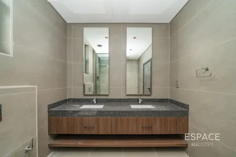 Villa in Al Furjan, Dubai 5 bedrooms, 538 sq.m. № 122836 - photo 13