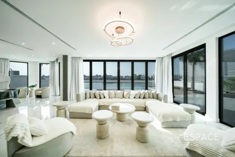 Villa in Palm Jumeirah, Dubai 6 bedrooms, 465 sq.m. № 122835 - photo 4