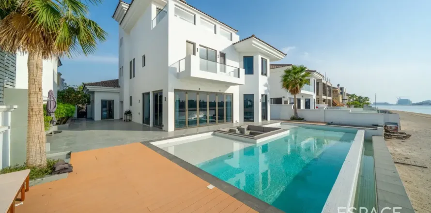 Villa in Palm Jumeirah, Dubai 6 bedrooms, 465 sq.m. № 122835