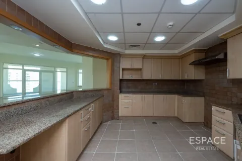 Apartment in Palm Jumeirah, Dubai 2 bedrooms, 147 sq.m. № 122839