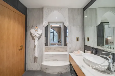 Villa en Palm Jumeirah, Dubai, 5 dormitorios, 413 m², № 122841 - foto 17
