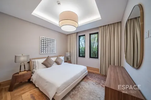 Villa en Palm Jumeirah, Dubai, 5 dormitorios, 413 m², № 122841 - foto 7