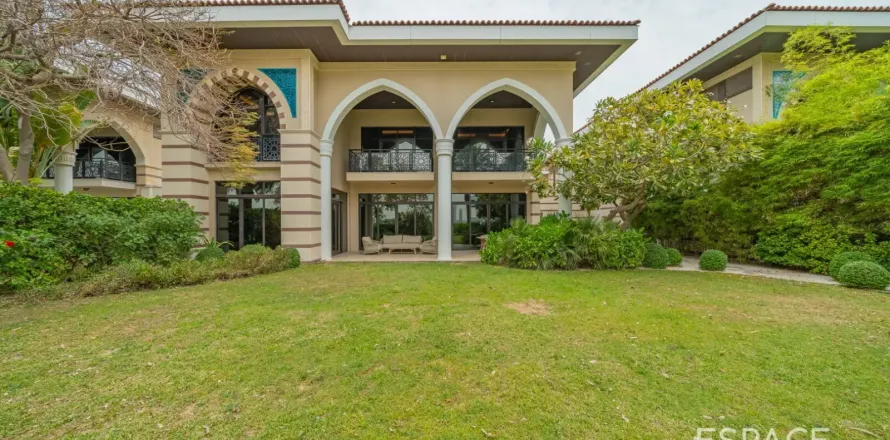 Villa en Palm Jumeirah, Dubai, 5 dormitorios, 413 m², № 122841