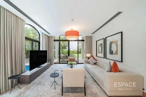 Villa en Palm Jumeirah, Dubai, 5 dormitorios, 413 m², № 122841 - foto 9