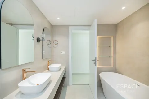 Apartment in Dubai Marina, Dubai 2 bedrooms, 126 sq.m. № 122834 - photo 10