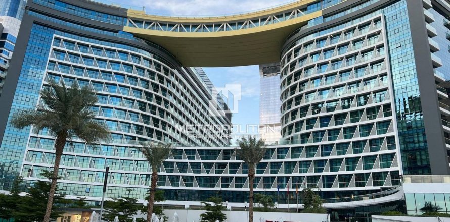 Apartment in Seven Palm, Palm Jumeirah, Dubai studio, 33 sq.m. № 14767