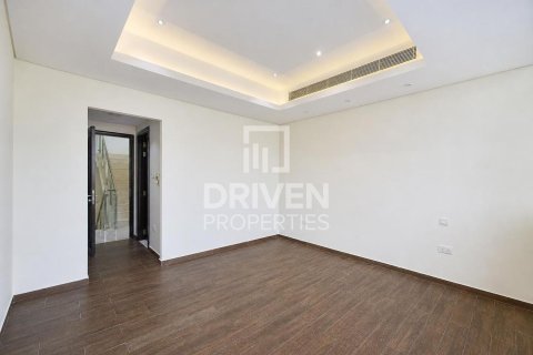 Villa in Meydan, Dubai 4 bedrooms, 218.04 sq.m. № 138167 - photo 13