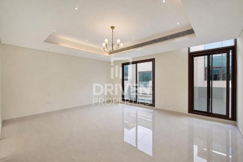 Villa in Meydan, Dubai 4 bedrooms, 218.04 sq.m. № 138167 - photo 17