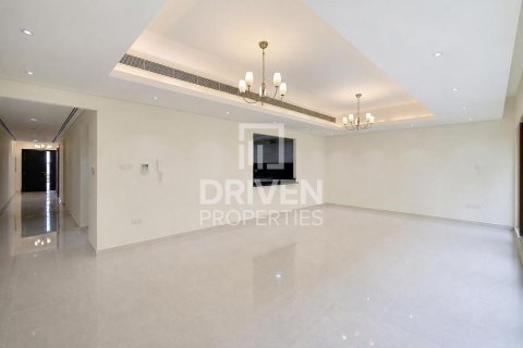 Villa in Meydan, Dubai 4 bedrooms, 218.04 sq.m. № 138167 - photo 10