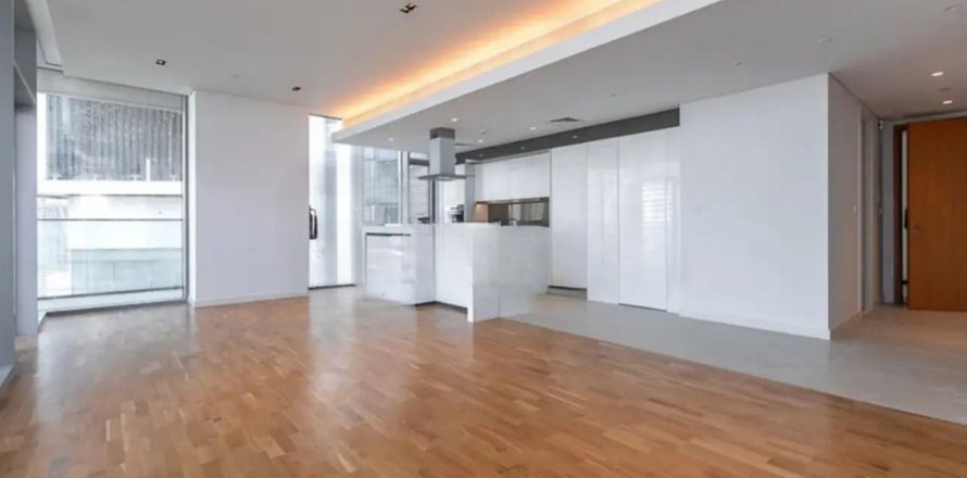 Appartement à Dubai, 3 chambres, 195 m², № 5833