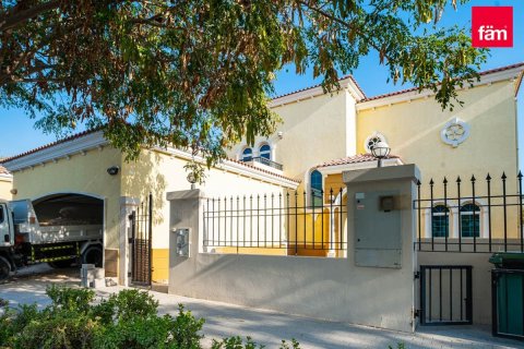 Villa en Dubai, 3 dormitorios, 676 m², № 9622 - foto 25