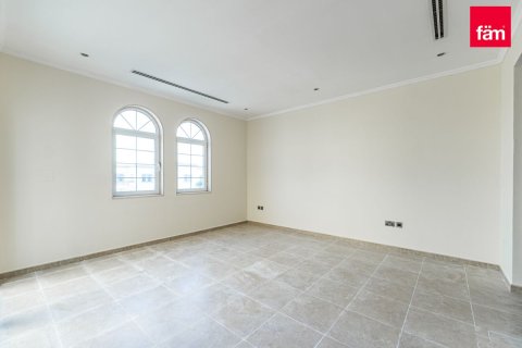 Villa en Dubai, 3 dormitorios, 676 m², № 9622 - foto 21