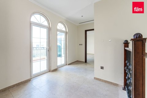 Villa en Dubai, 3 dormitorios, 676 m², № 9622 - foto 9
