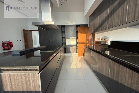 Ático en Al Habtoor City, Business Bay, Dubai, 8 dormitorios, 1393.5 m², № 9626 - foto 1