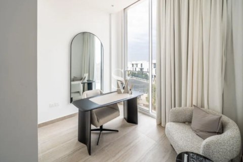 Townhouse in Al Barari, Dubai 4 bedrooms, 459 sq.m. № 95067 - photo 14