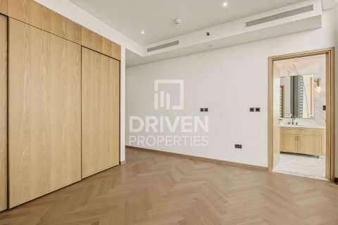 Apartment in Business Bay, Dubai 3 bedrooms, 289.95 sq.m. № 141058 - photo 17