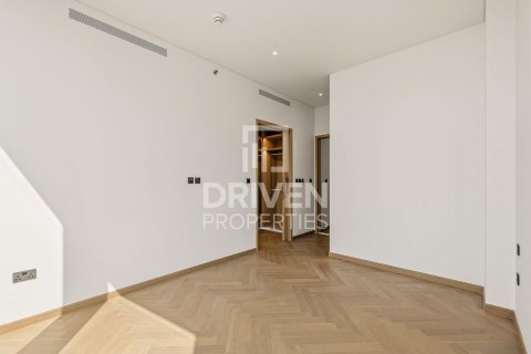 Apartment in Business Bay, Dubai 3 bedrooms, 289.95 sq.m. № 141058 - photo 14