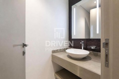 Apartment in DAMAC Towers by Paramount, Business Bay, Dubai 1 bedroom, 87.24 sq.m. № 141059 - photo 13