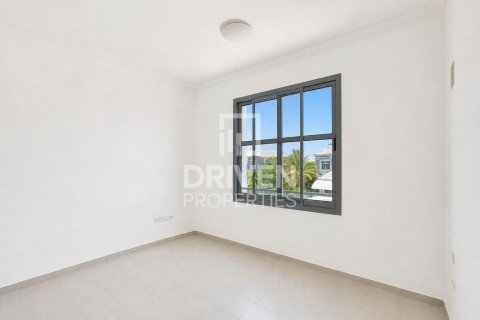 Townhouse in Falcon City of Wonders, Dubai 4 bedrooms, 324.05 sq.m. № 141048 - photo 10