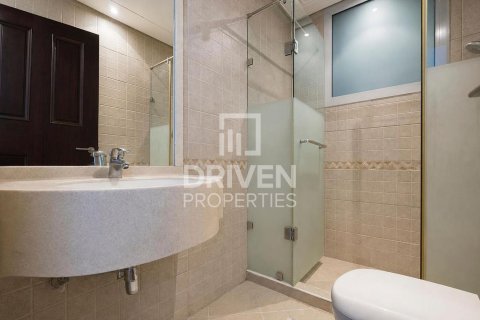 Townhouse in Falcon City of Wonders, Dubai 4 bedrooms, 324.05 sq.m. № 141048 - photo 16