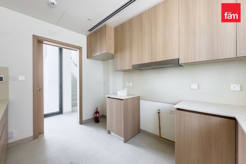 Villa in Dubai 4 bedrooms, 569.1 sq.m. № 94652 - photo 4