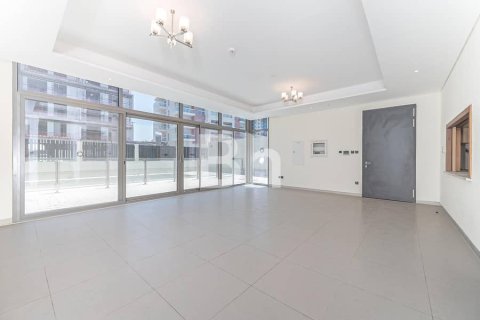 Villa in Dubai 5 bedrooms, 253 sq.m. № 22141 - photo 2
