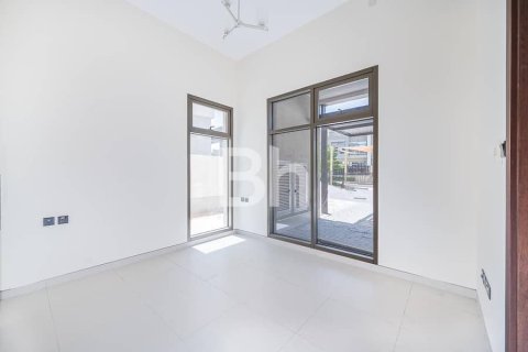 Villa in Dubai 5 bedrooms, 253 sq.m. № 22141 - photo 7