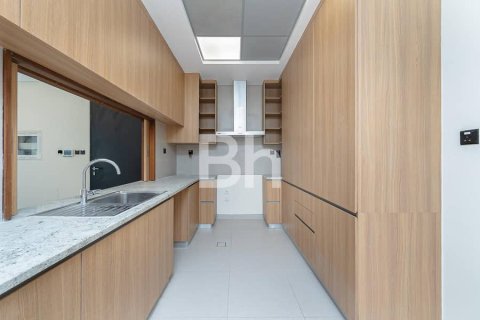 Villa in Dubai 5 bedrooms, 253 sq.m. № 22141 - photo 6